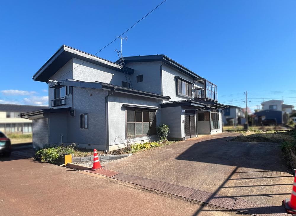 Chalet exterior in Takada